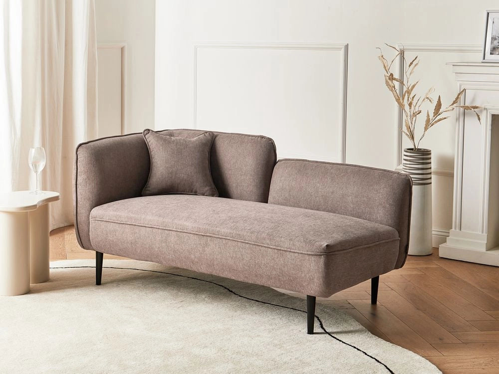 Chaise longue sinistra in poliestere bianco sporco con cuscino e gambe metallo stile moderno