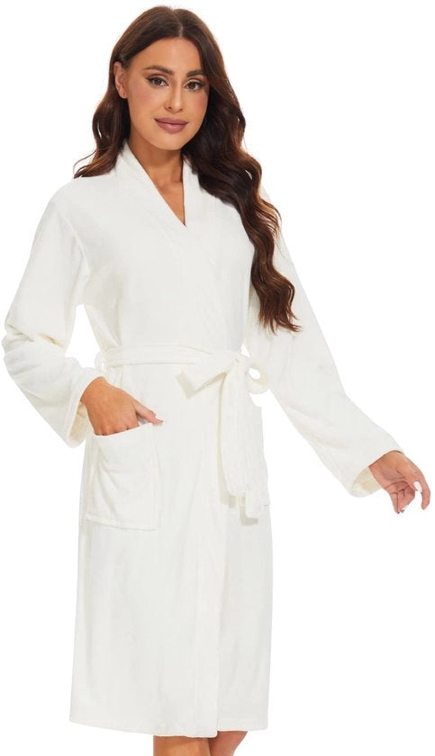 Camicia da camera per donna in cotone soffice, leggera, per sauna, bianca, cod. 12345, modello 67890, peso 0,5 kg, materiale 80% cotone, 20% poliestere.