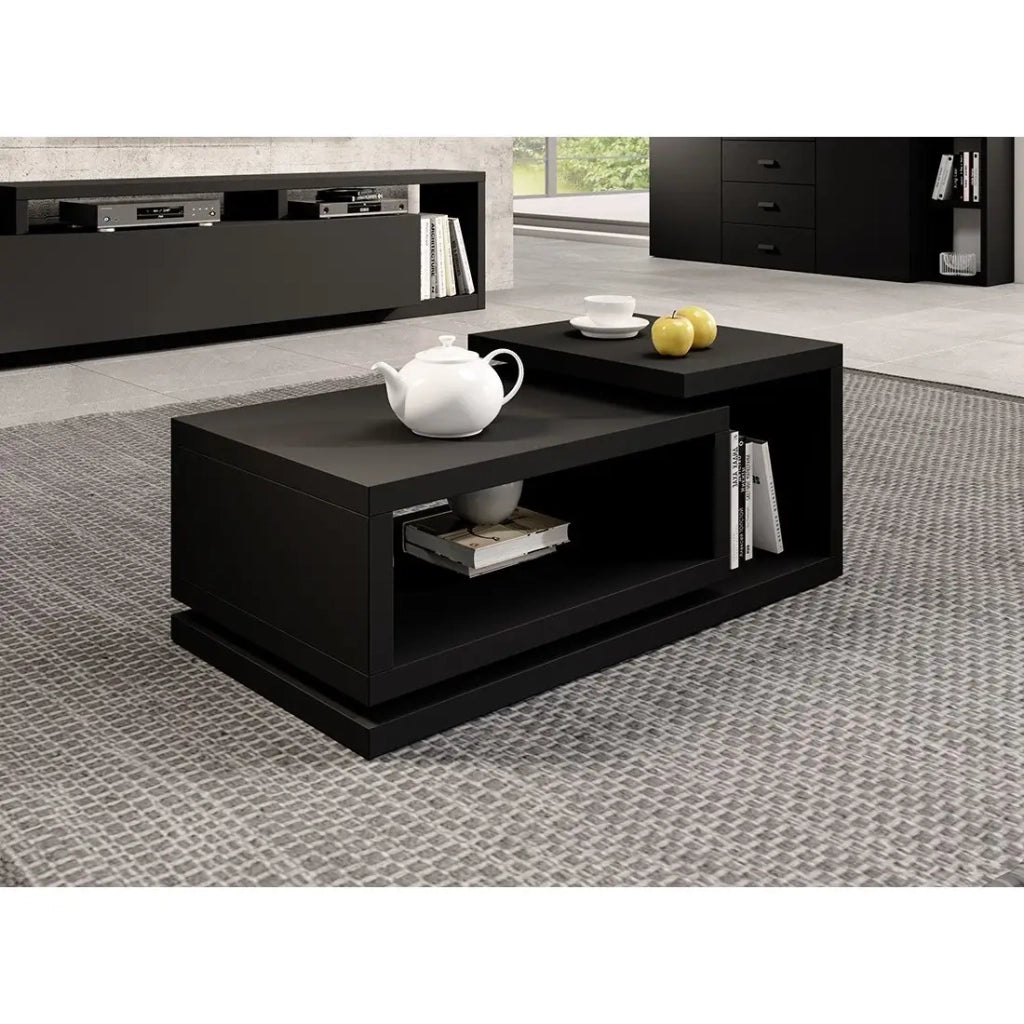 Tavolino da caffè design della collezione BERGAMO. Colore nero super opaco, stile design.
