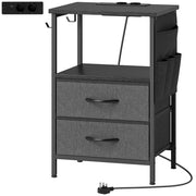 Comodino con 2 cassetti; vano aperto; tasca e ganci; prese integrate; per camera da letto; 40×30×60 cm; nero