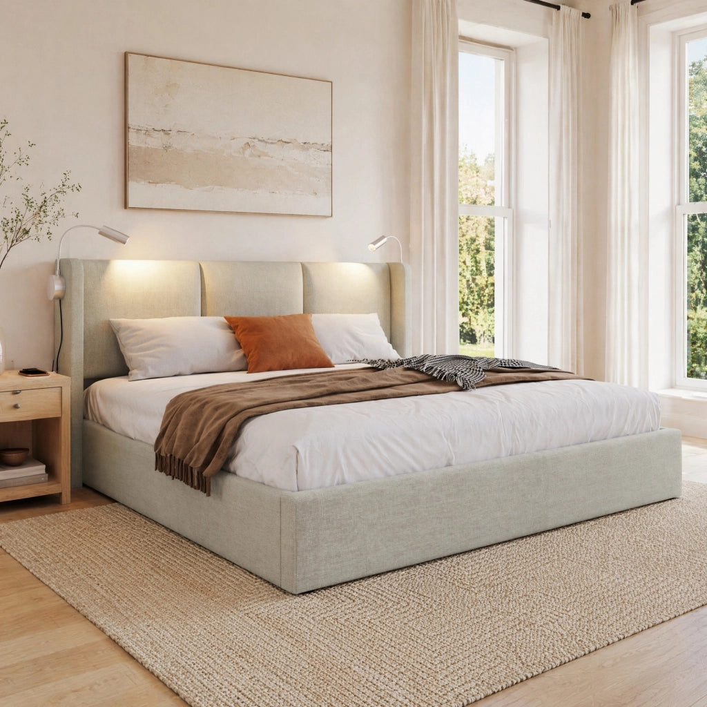 Letto matrimoniale imbottito 140x200 cm con contenitore; luce da lettura e USB; beige in lino