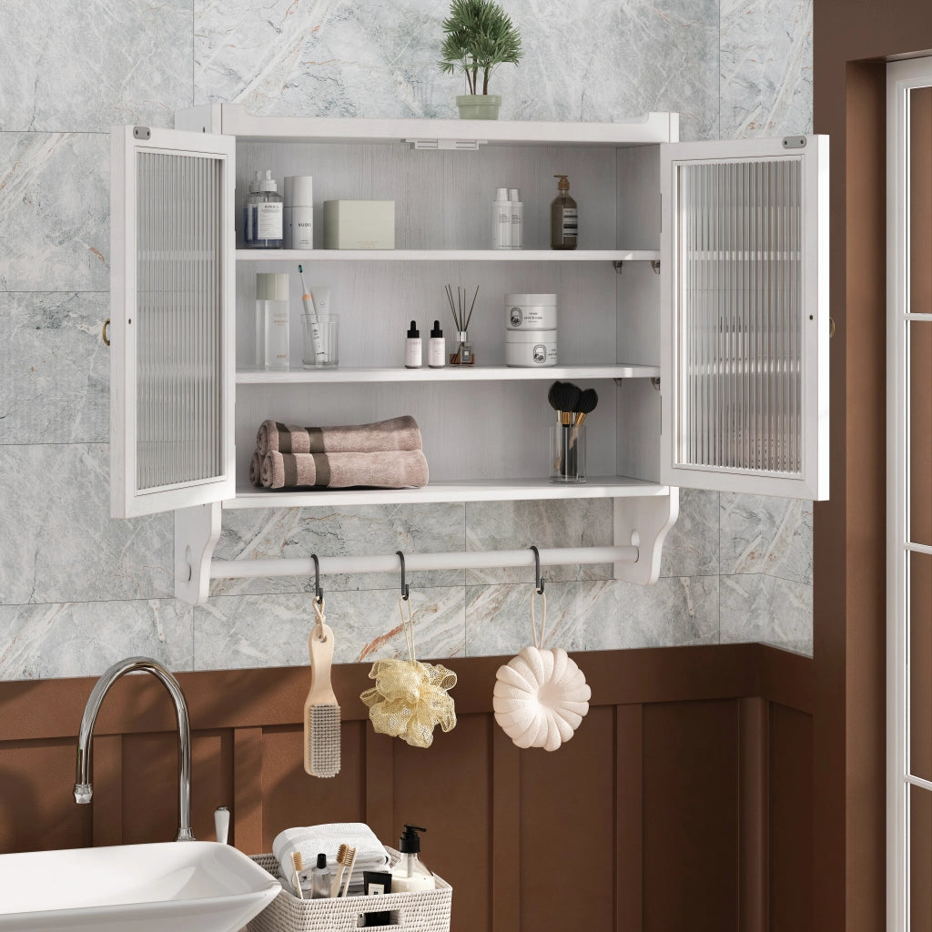 Pensile da Parete con 2 Ante in Vetro Cannelé; 3 Ripiani e Porta Asciugamani; Stile Vintage; in Legno e MDF; 63×18×60 cm; Bianco Decapato
