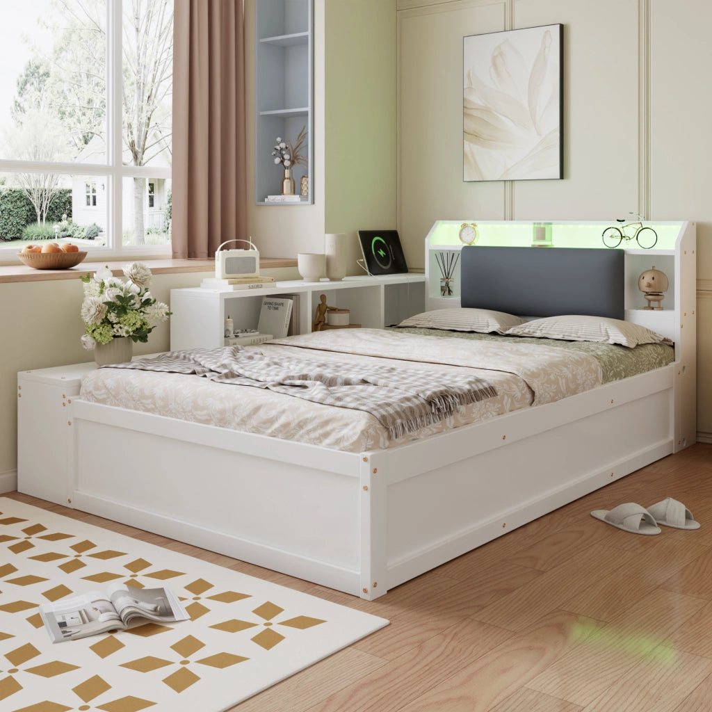 Letto in legno da 120x200 cm, con luci a LED, ripiani e prese di ricarica, testiera imbottita, bianco