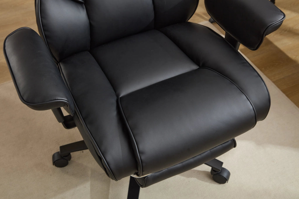Sedia da ufficio ergonomica con supporto lombare regolabile e schienale reclinabile in pelle PU nera
