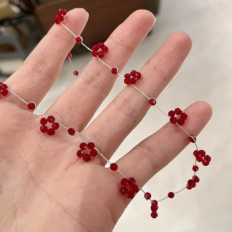 Collana fatta a mano con perline di cristallo rosso, regalo di Natale o di compleanno.