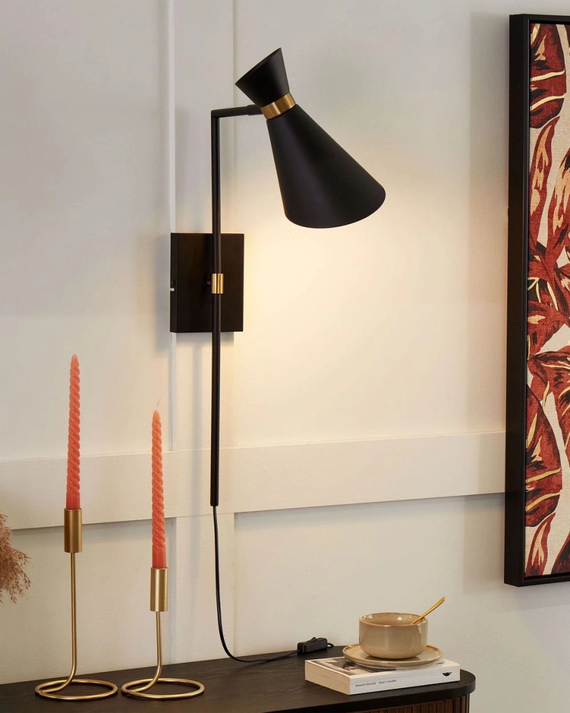 Lampada da parete con paralume metallico regolabile nero camera da letto ufficio soggiorno