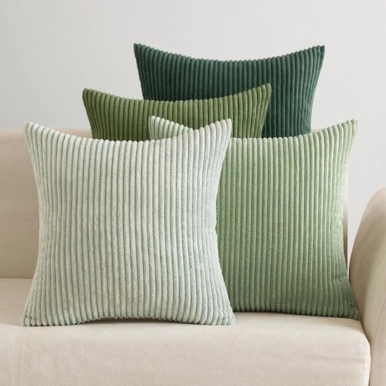 Set di 4 cuscini decorativi 50x50 cm in corduroy con chiusura a cerniera invisibile e rivestimento morbido