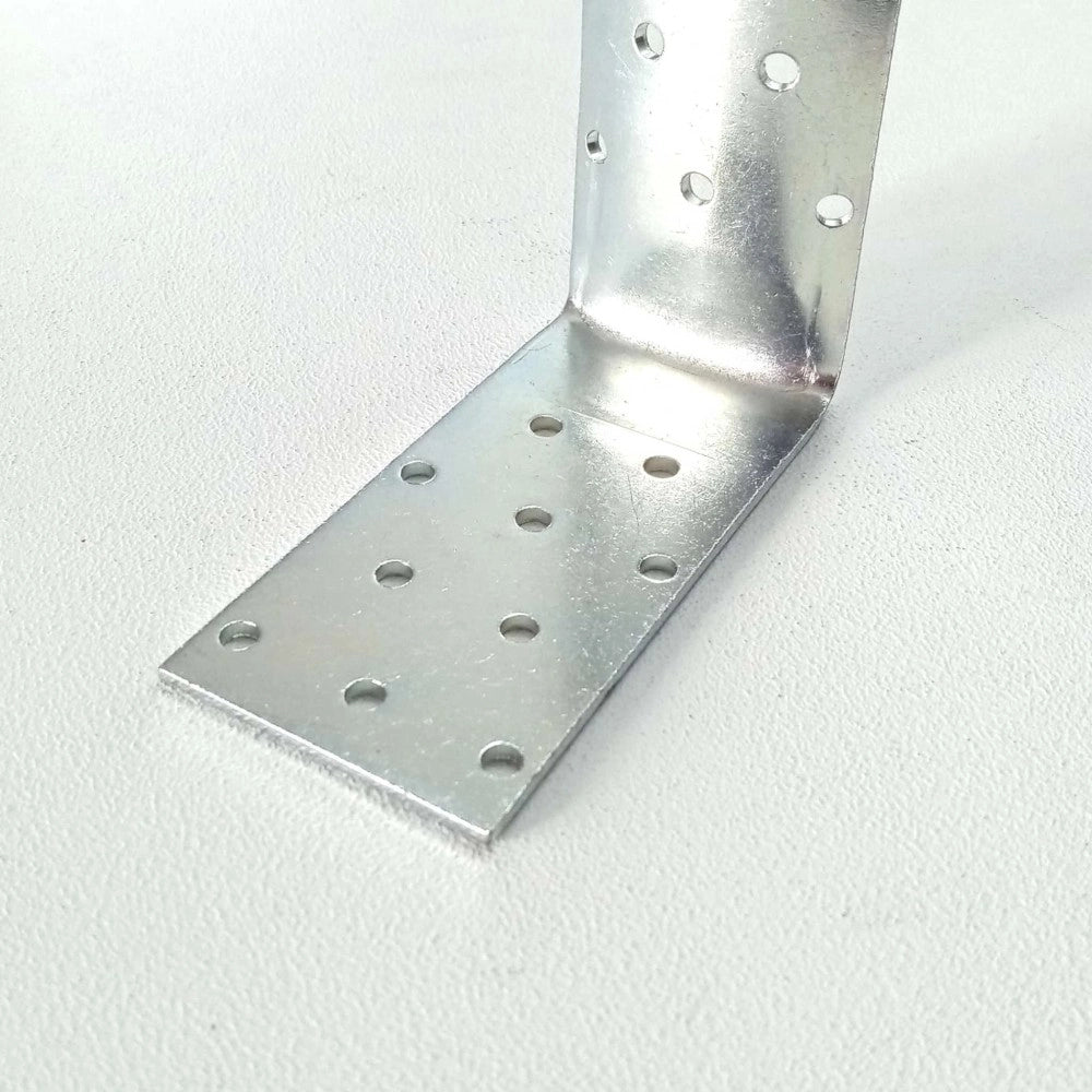 Piastra 100x100mm ad angolo per giunzione di pali tondi e quadri zincata bianca