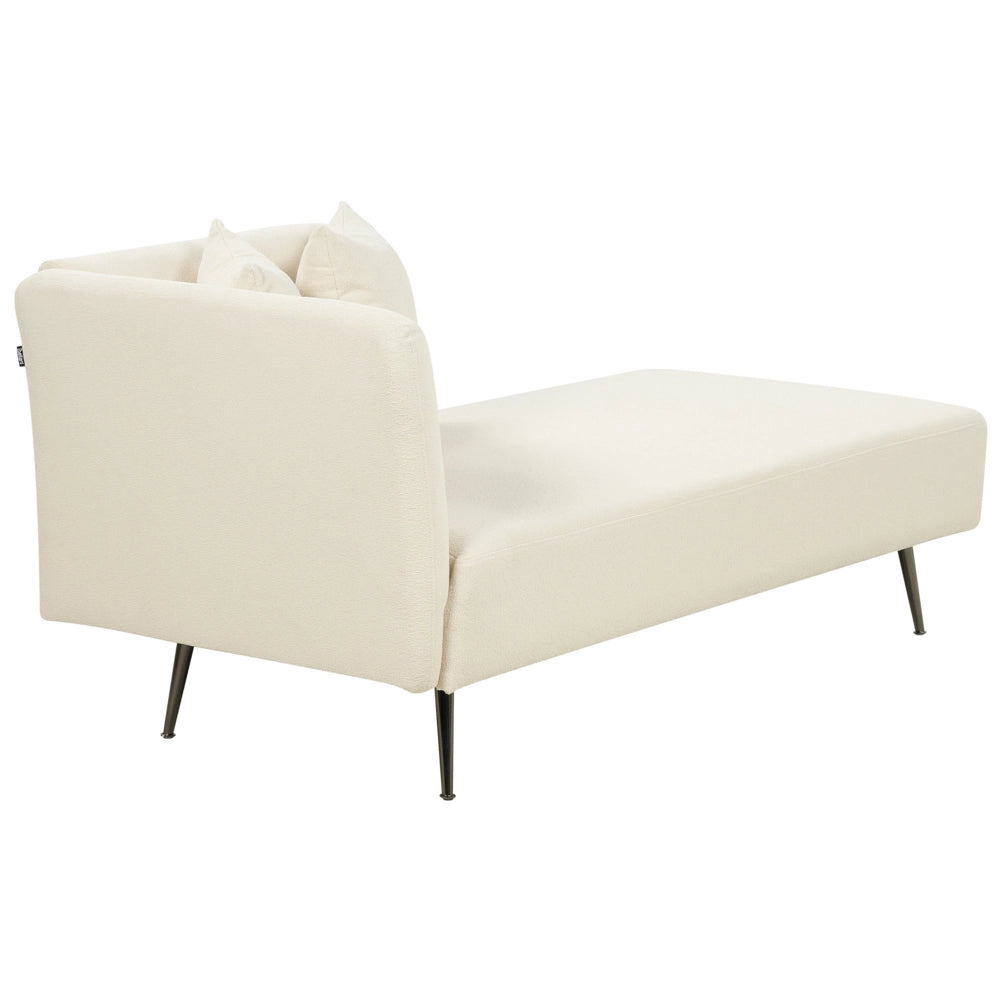 Chaise Lounge Bianco Sinistra in bouclè con cuscini decorativi Gambe in metallo Soggiorno di design moderno