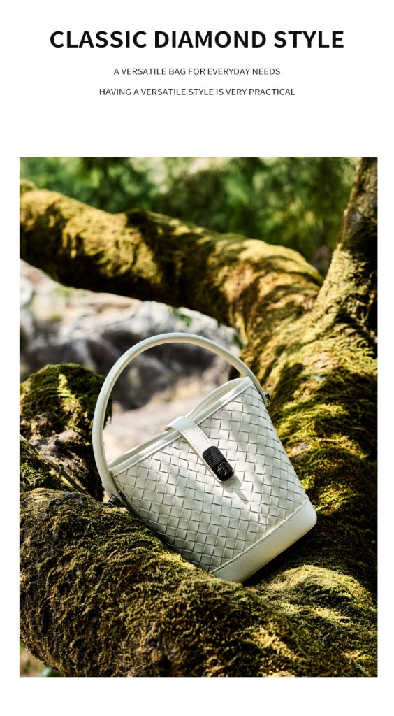 Borsa a tracolla da donna in vera pelle, colore bianco.