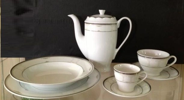 Servizio di piatti da Tavola harmony platino the e caffe in porcellana 95 pezzi