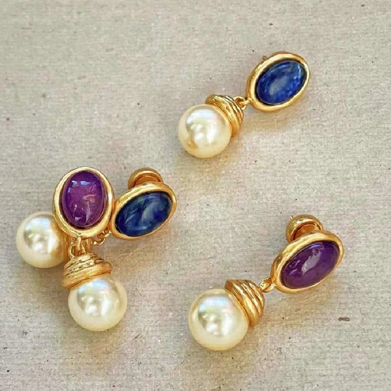 Orecchini a perno ovali di nicchia in stile vintage con pietre preziose e perle sintetiche