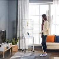 Gabbia per Uccelli, Voliera in Metallo e Acciaio con Ruote, Trespoli e Ciotole, 46.5x36x157cm, Bianco