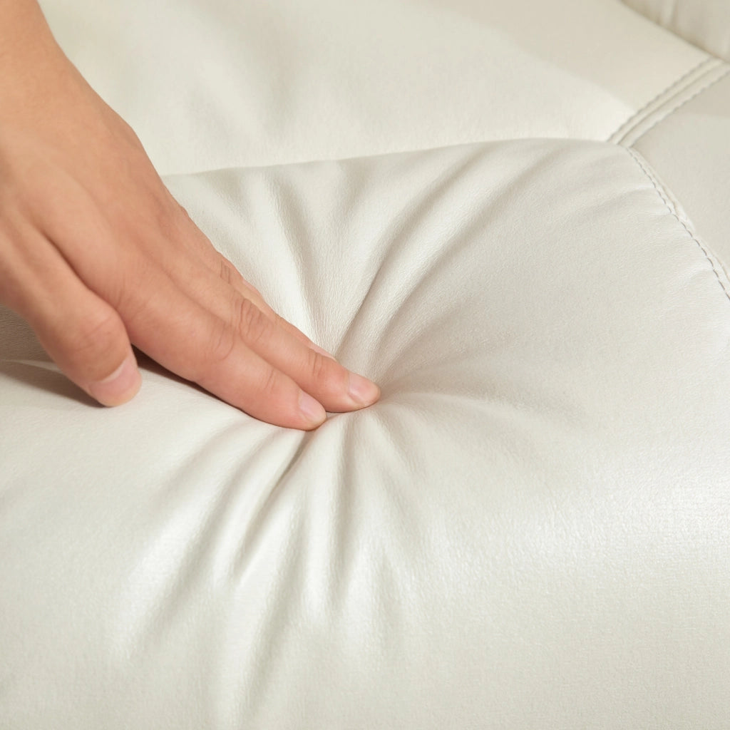 Poltrona relax con pouf reclinabile e funzione dondolo, rivestimento in similpelle crema bianca