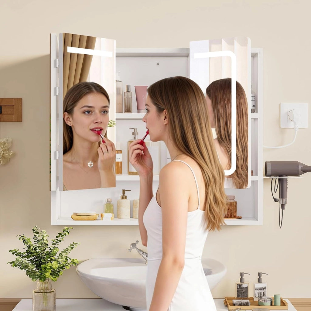 Specchio Bagno Contenitore con Luce LED e Presa Elettrica, Mobile Bagno a Specchio con 3 Ante e Gancio Asciugacapelli, 3 Temperature di Luce Dimmerabili a Touch, Ripiani Regolabili, Bianco