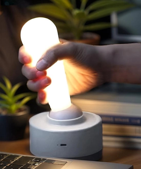 Dimmerabile lampada a stelo, lampada da tavolo/biblioteca stile e divertente, carina, lampada ricaricabile a forma di asta (bianca)