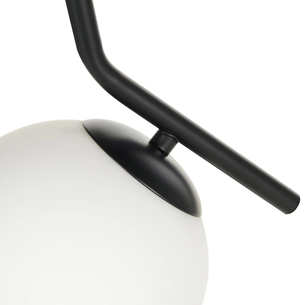 Lampada a sospensione con paralume in vetro bianco e nero, struttura in asta di ferro, singola luce, design moderno, accessorio per la casa adatto al soggiorno.