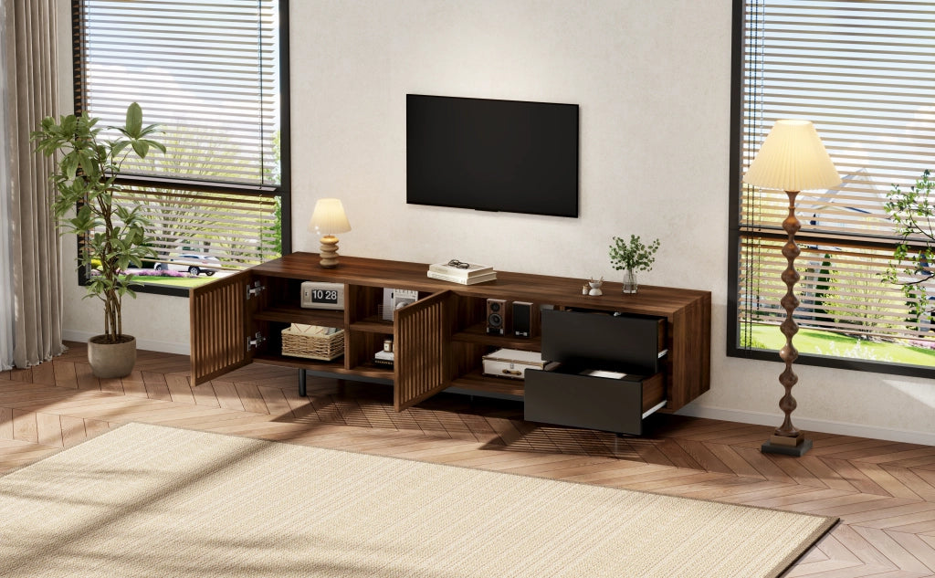 Mobile TV 160 cm Porta TV Noce e Nero in MDF con Cassetti e Ante a Doghe