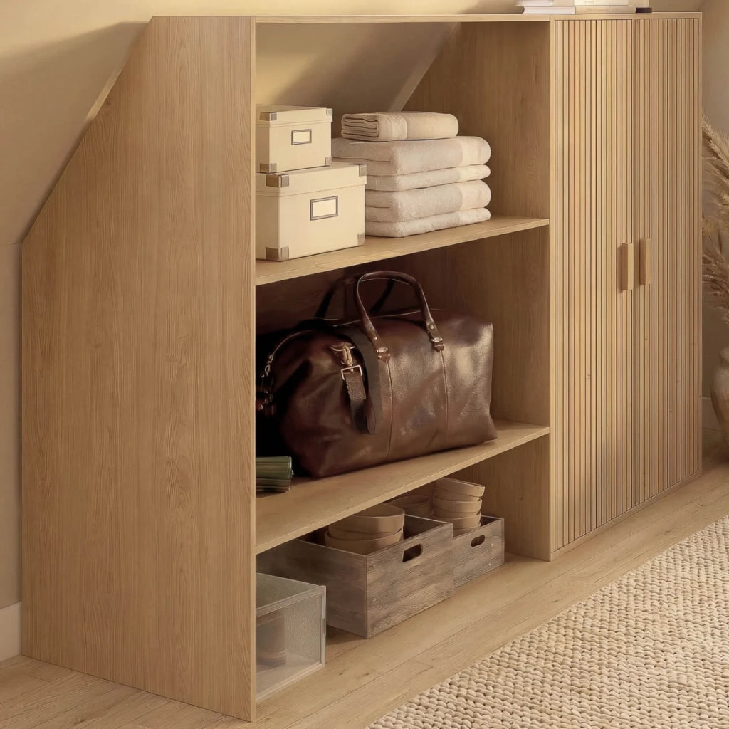 IDMarket - JULIETTE Armadio a 2 ante inclinate 60 x 50 x 70/110 cm con doghe in legno color rovere