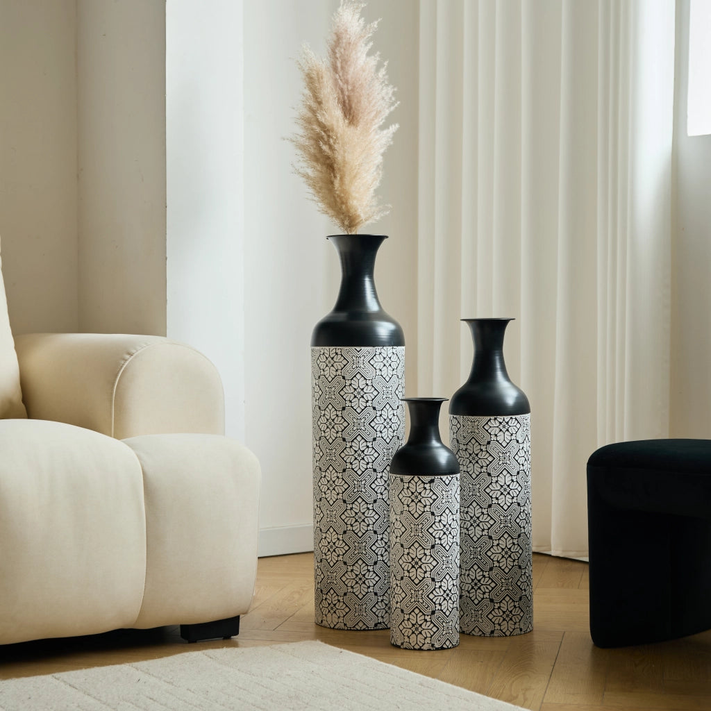 Vaso da pavimento in metallo con motivo geometrico bianco e nero, set di 3 pezzi impilabili 83 65 50 cm