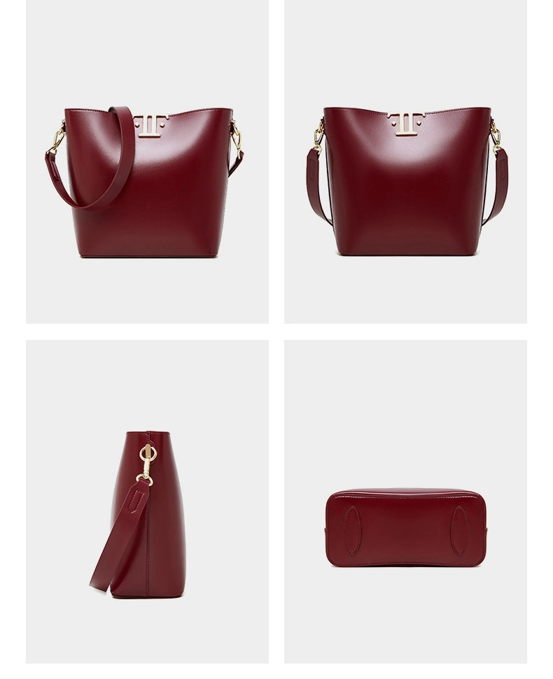 Borsa a tracolla da donna in vera pelle, colore rosso.