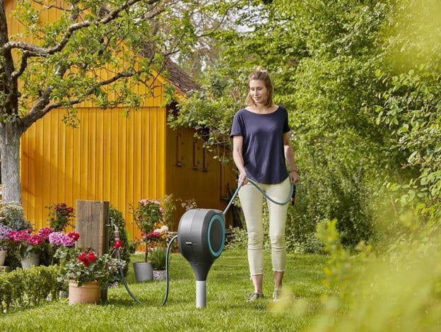 Gardena RollUp S pompa da giardino 15 m Sul suolo Colore foglia di tè
