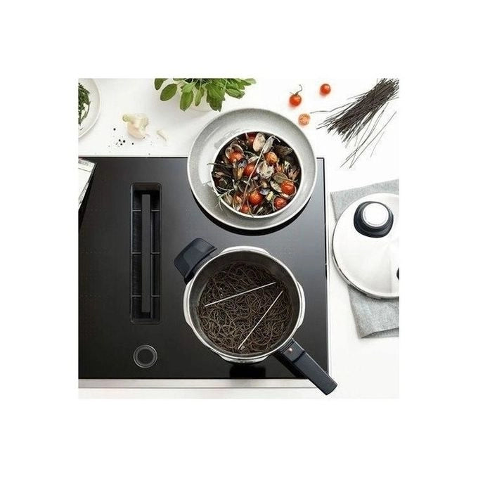 Fissler 622-412-03-070-0 Vitavit Premium Pentola a pressione 3,5 L Diametro 22 cm con cottura a vapore e 4 programmi automatici colore Acciaio inox