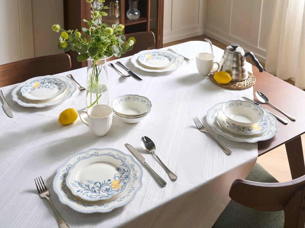 Set da 12 stoviglie in porcellana bianca e blu con finitura smaltata e motivo a foglie ciotole e piatti per cucina e sala da pranzo