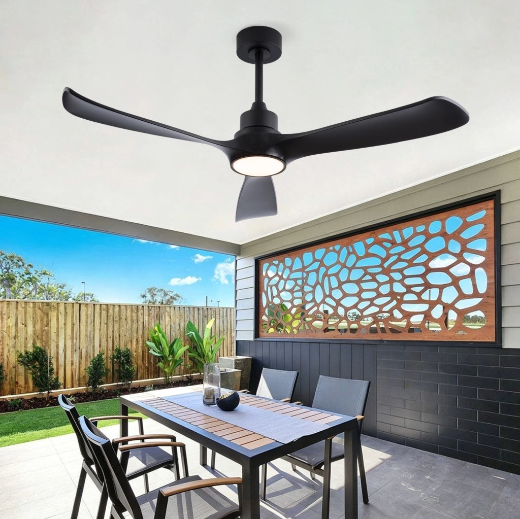 Ventilatore da soffitto nero 52 pollici con luce e telecomando, motore DC reversibile, 3 temperature, moderno interni/esterni, camere e soggiorni