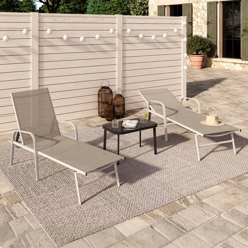 IDMarket - Set di 2 lettini da giardino reclinabili FIDJI in acciaio bianco e tessuto beige