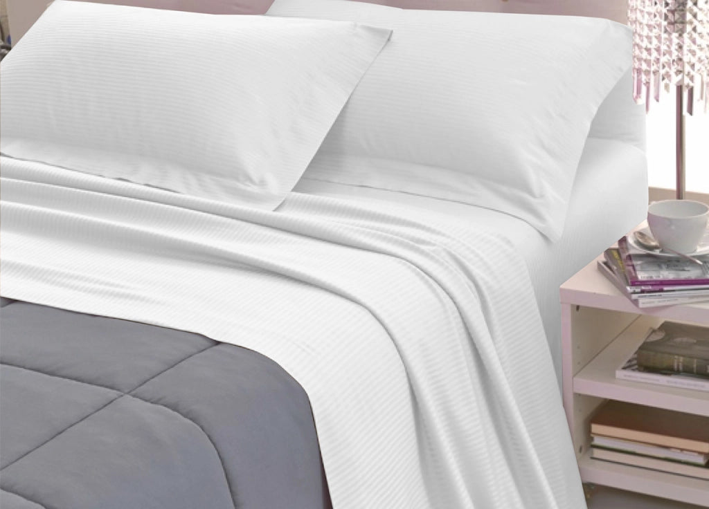 Completo Lenzuola Letto In 100% Raso Cotone Rigato 5mm In Tinta Unita - Matrimoniale - Bianco