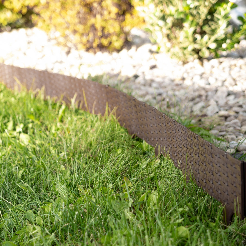 Bordura per prato KADAX, recinzione a palizzata per giardino, marrone, 390 cm, 5 pezzi