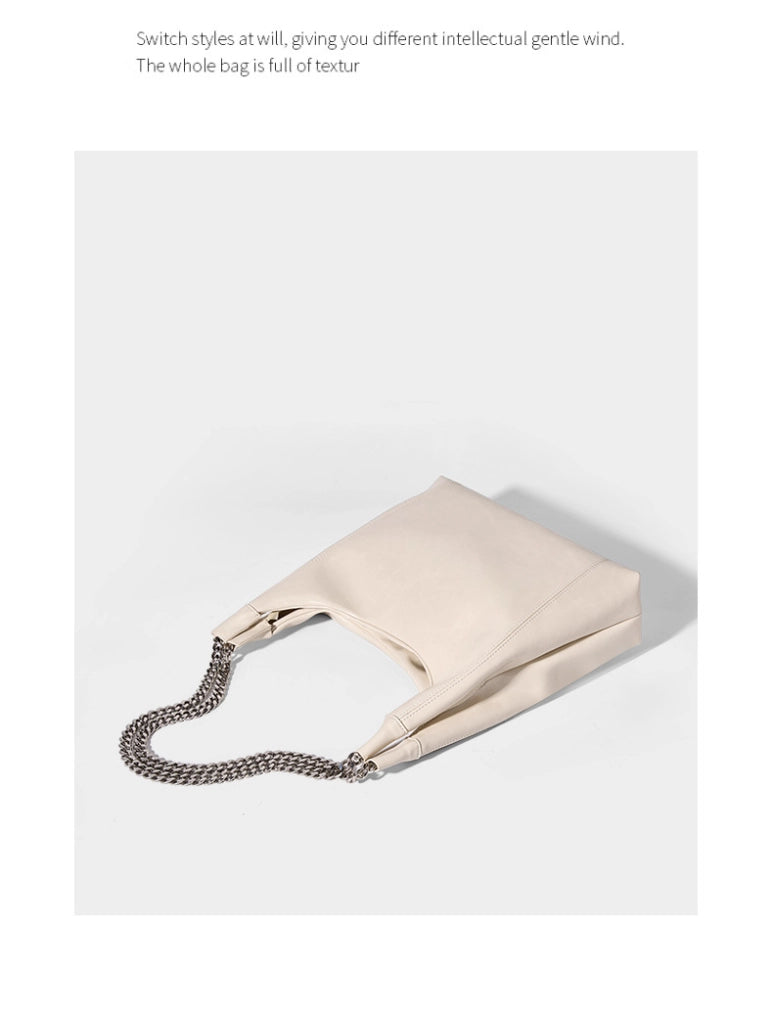 Borsa a tracolla da donna in vera pelle, graziosa e carina, colore bianco.