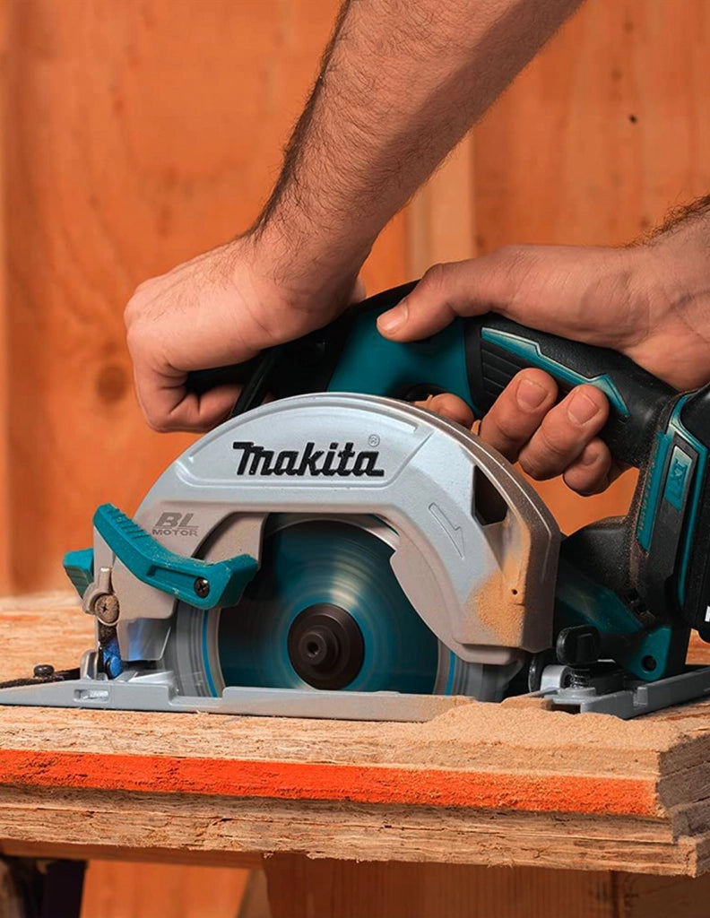 Sega Circolare MAKITA DHS680RMJ (2 x 4,0 Ah + DC18RC + MAKPAC 3)