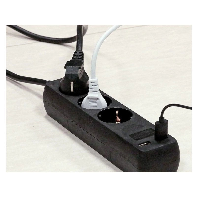 Multipresa Ciabatta Elettrica Con 2 USB e 3 Posti Schuko 10A Cavo Lunga 5 Metri Colore Nero 3X1.5 mmq SKU-8777