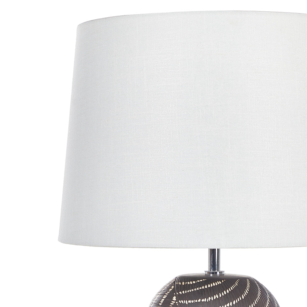 Lampada da tavolo Base in ceramica nera 63 cm Paralume in tessuto bianco Lampada da comodino classica