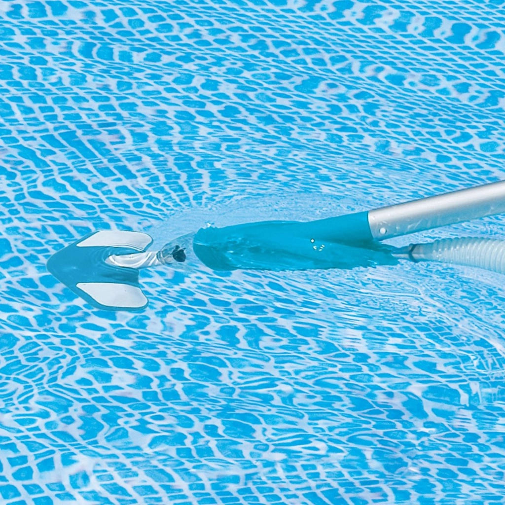 KIT MANTENIMENTO E PULIZIA DELUXE PER PISCINE- - peso kg.3,7 (28003) - 1 blister INTEX