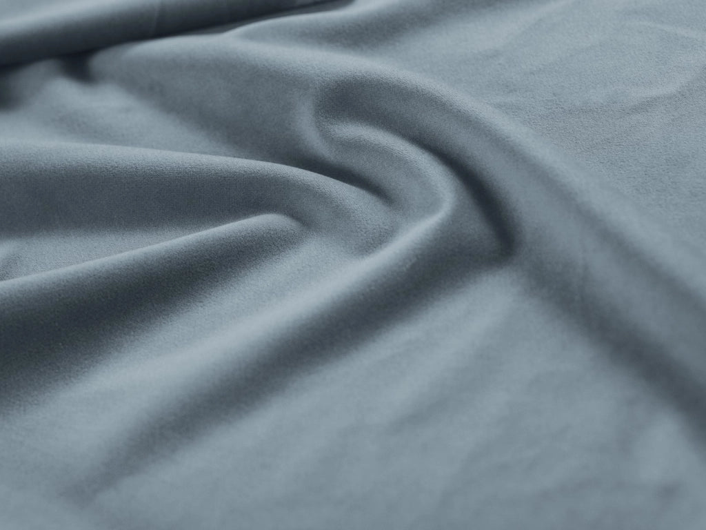 Cosmopolitan Design - Divano "Bali" 3 posti in velluto azzurro 