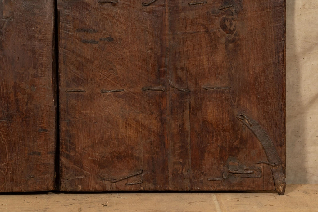 Biscottini Porta portone in legno massello e ferro da interno o da esterno vecchia e antica medievale scorrevole