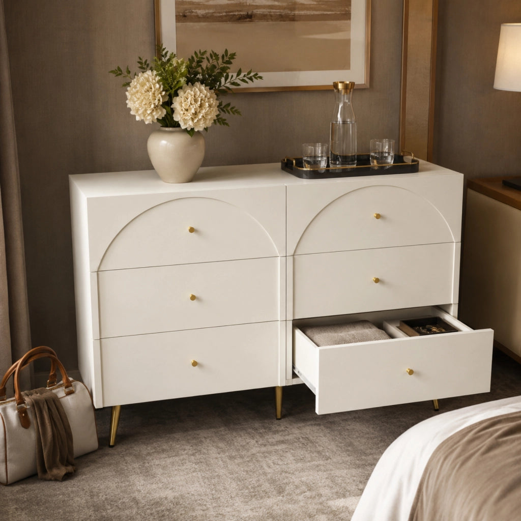 Cassettiera 6 Cassetti Mobile Contenitore Capiente Per Camera Da Letto Cameretta Ingresso Stanza Ospiti Design Moderno Minimal Con Piedini Dettagli Oro 120 X 40 X 85 Cm Bianco