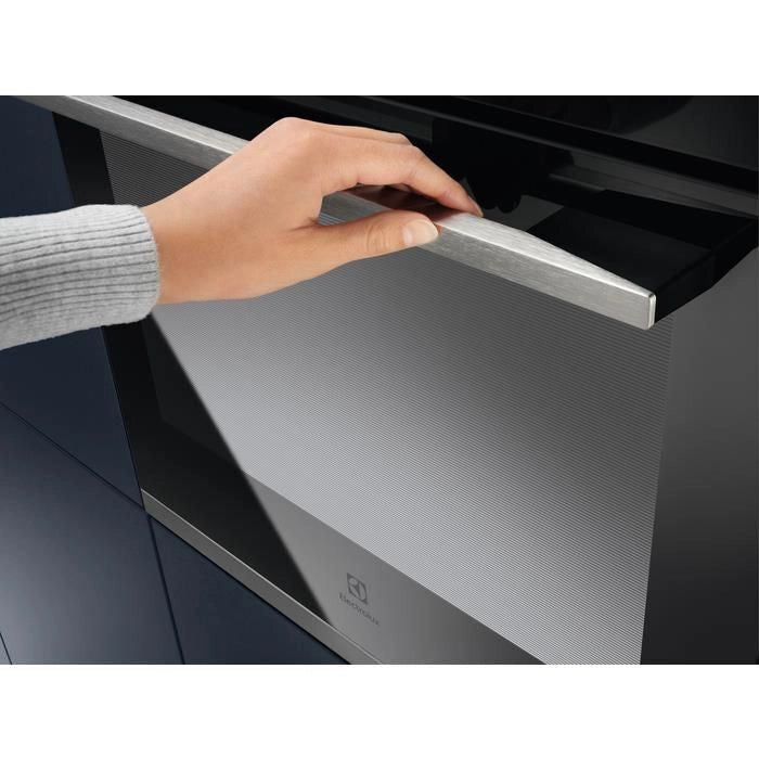 Electrolux Serie 800 KOBBS39WX 70 L 3000 W Acciaio inox