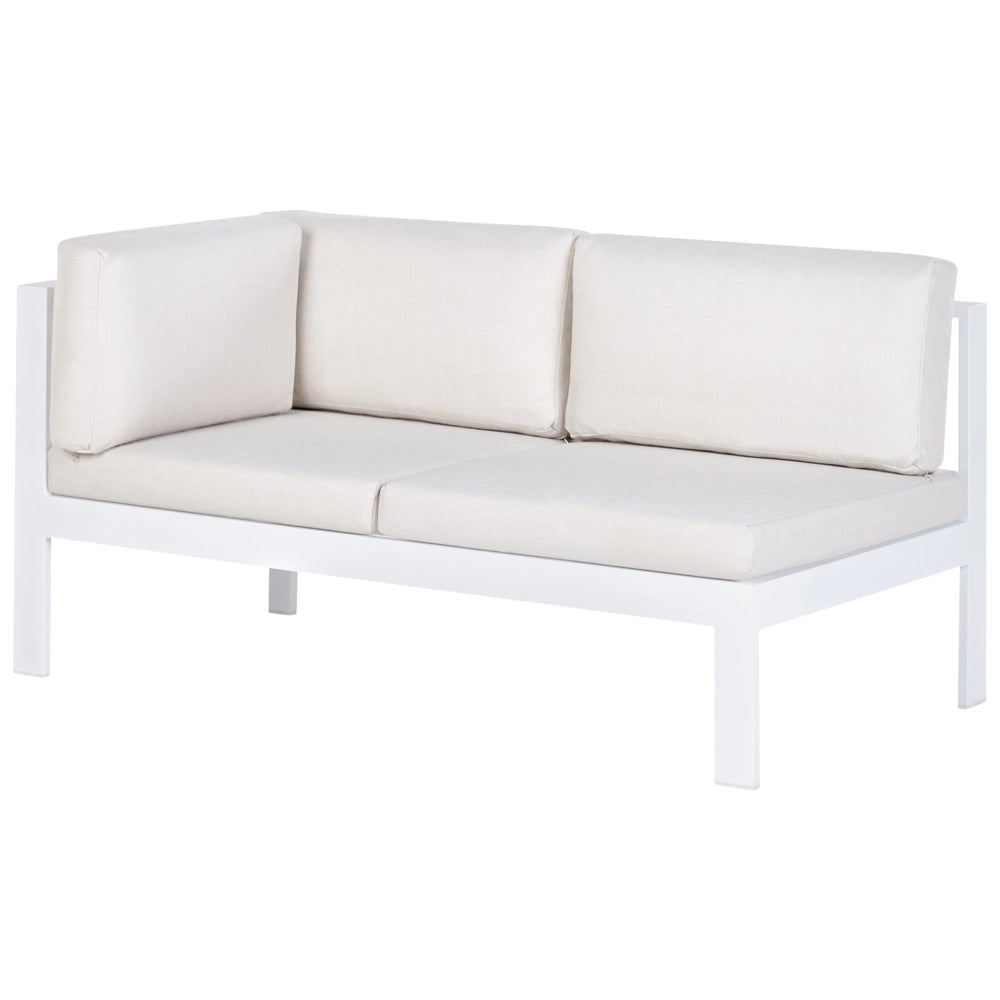 Set da giardino divano 5 posti e tavolo elevabile con struttura bianca e piano in vetro e cuscini bianchi color crema stile moderno scandinavo