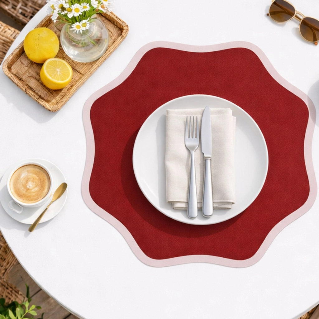 Hati, Tovaglietta Americana set da 2, Bordo Ondulato, Coppia Bicolore Made in Italy, 40x40 cm Rosso