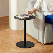 Tavolino Laterale da Divano Nastätten Metallo Piano Rotondo - Nero opaco [en.casa]