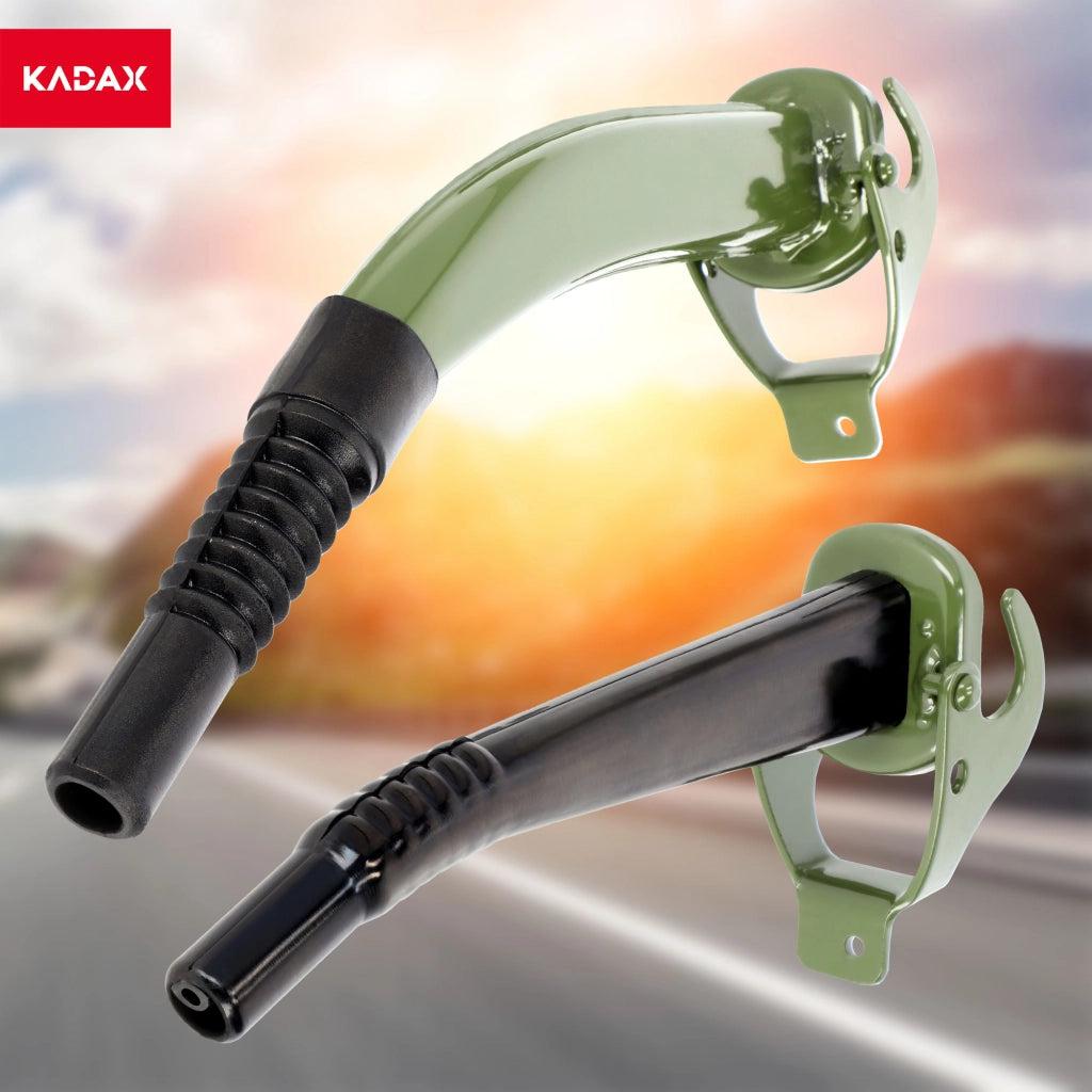 Imbuto per olio combustibile liquido KADAX in metallo e gomma, fissato al contenitore.