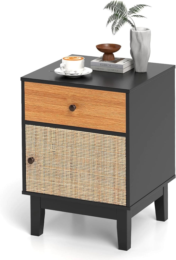 Comodino Camera da Letto con Cassetto e Anta in Rattan, Comodino Piccolo in Legno, Gamba di Pino, Dispositivo Antiribaltamento, Tavolino Vintage per Soggiorno, Studio, 40x39x55cm (Nero)