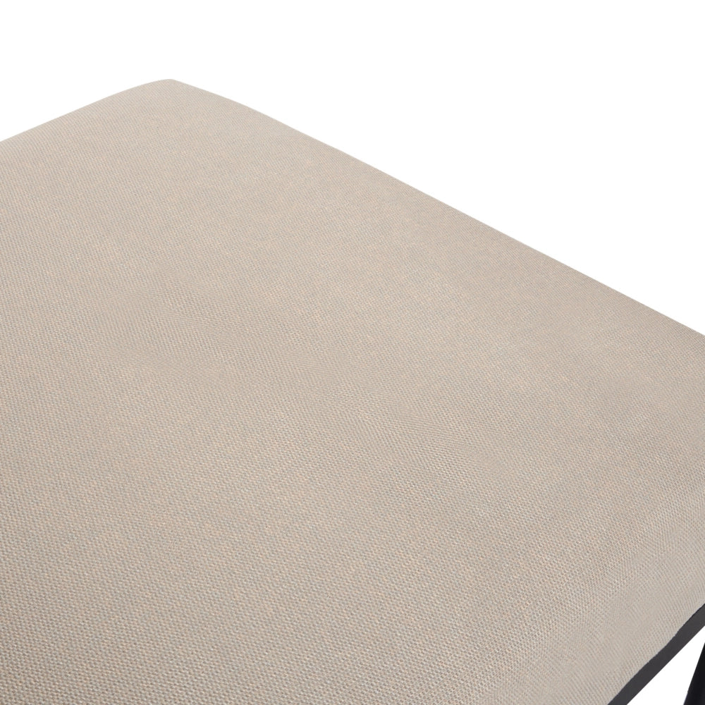 Chaise longue in lino sintetico beige e marrone dorato con gambe nere in ferro stile elegante