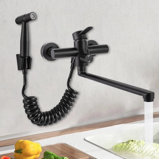 Spoutiera da cucina con pistola spray e montaggio a muro girevole 360°