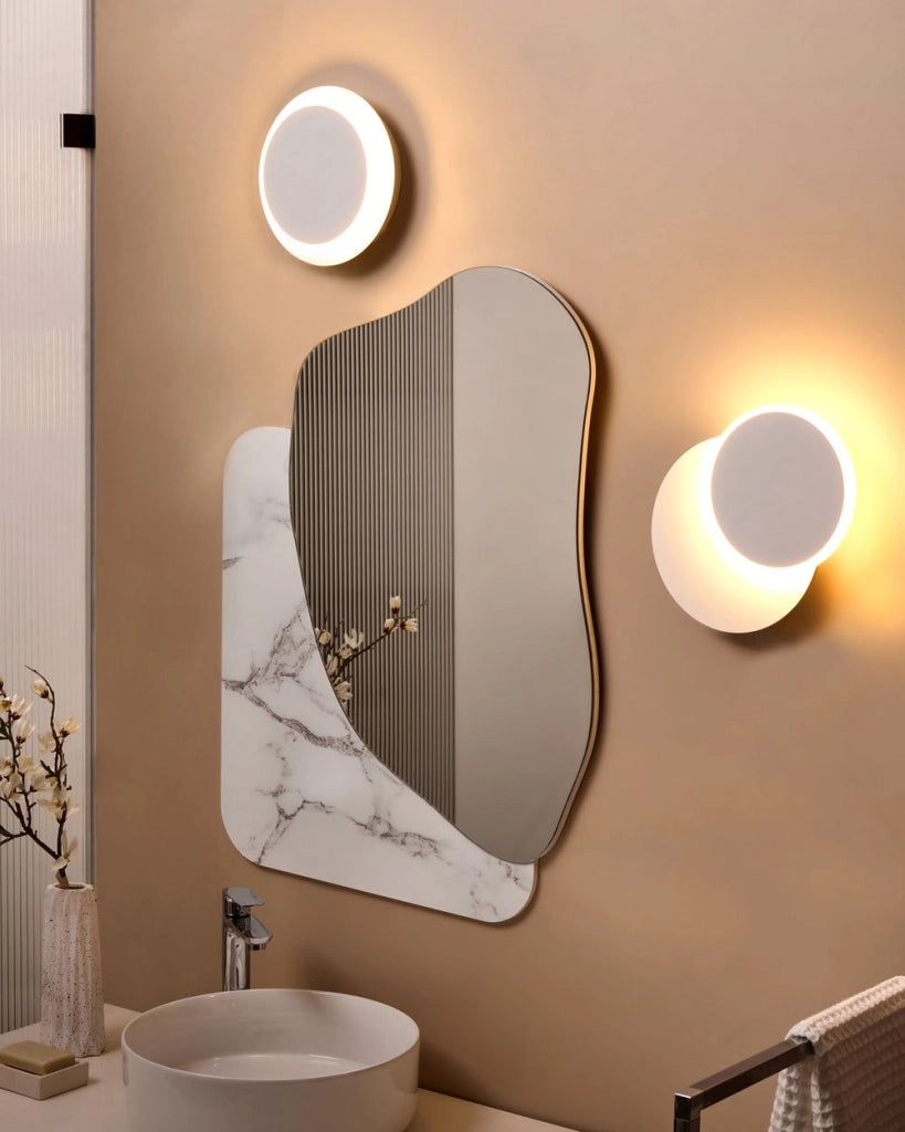 Set di 2 lampade da parete LED Bianco Metallo Acrilico Paralume Rotondo Verniciato a Polvere Stile Scandinavo Opaco