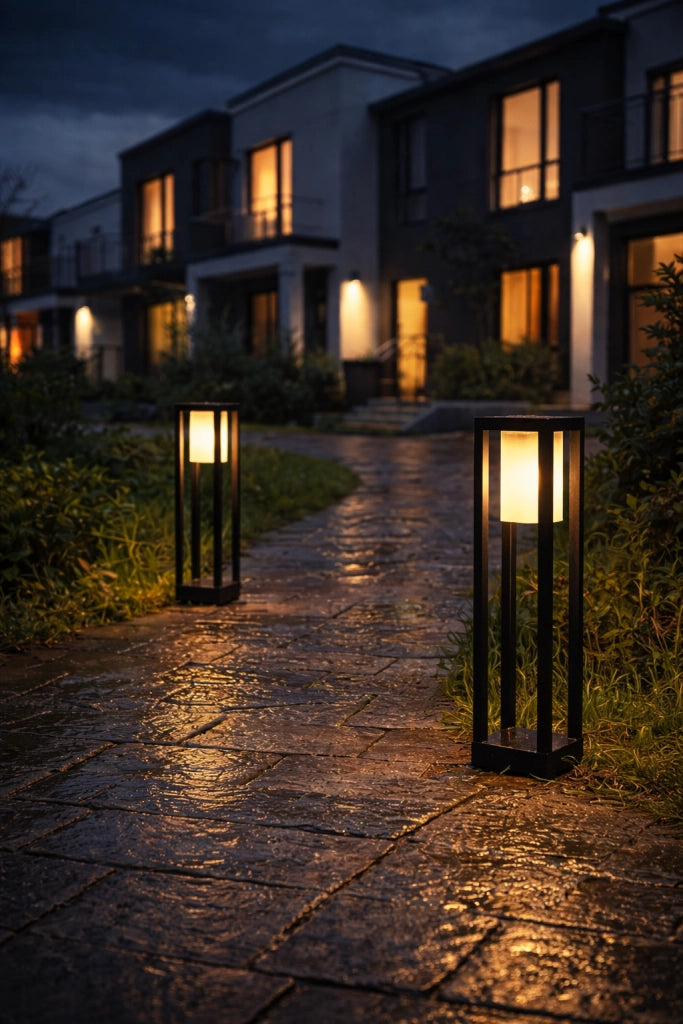 Lampioncino LED da Giardino Nero E27 IP65 60 cm | Paletto Luminoso Moderno per Esterni, Alluminio, Attacco E27, Vialetti e Percorsi